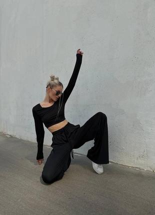 Костюм брюки широкие палаццо лонгслив топ укороченный