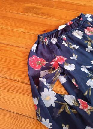 Шифоновая нарядная блуза с цветками