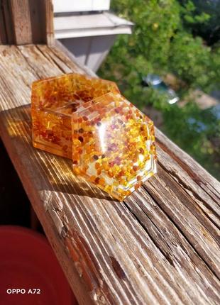 Янтарная шкатулка