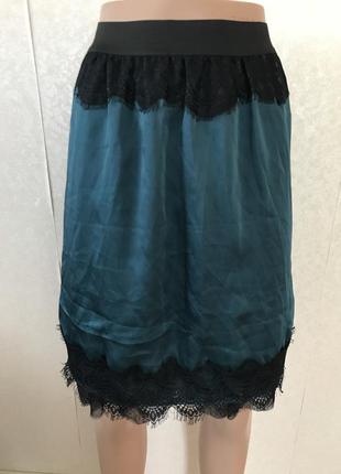 Красівенна  фірмова спідничка