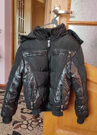 Б/в зимняя куртка для 8-10 годовых детей