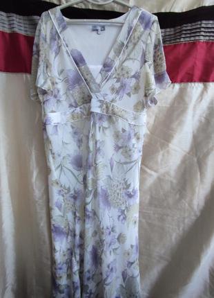 Платье в цветы