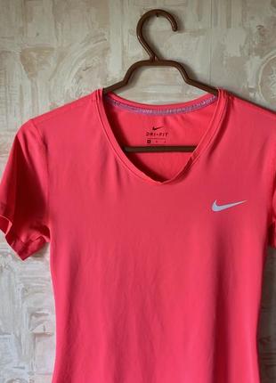 Футболка малинова м nike dri-fit2 фото