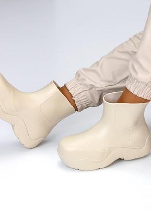 Ботинки деми осень резина сапоги бежевые челси