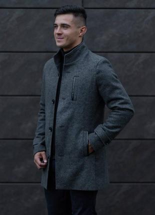 Топове чоловіче пальто, сірого та чорного кольору5 фото
