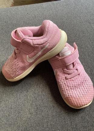 Кроссовки для девочки nike размер 23,5