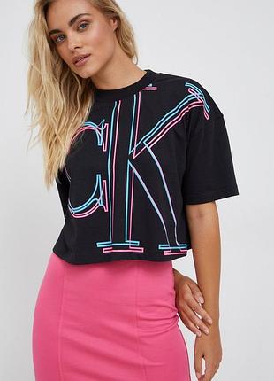 Футболка oversize calvin klein