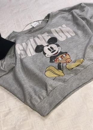 Укороченная кофта с микимаусом