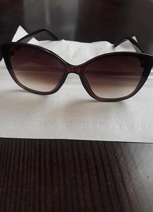 Солнцезащитные очки