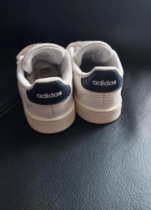 Дитячі шкіряні крассовкі adidas2 фото