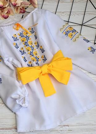 Вышитая рубашка на девочку