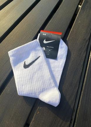 Высокие носки nike