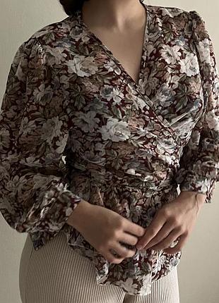 Вінтажна квіткова блуза на запах