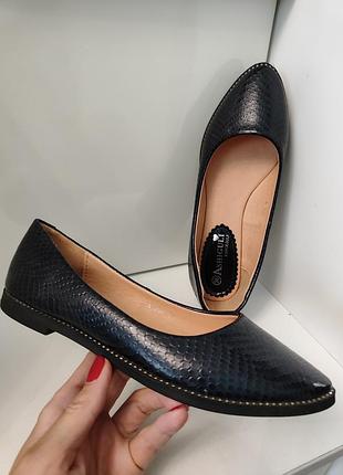 Нові темно сині туфлі човники для школи 36