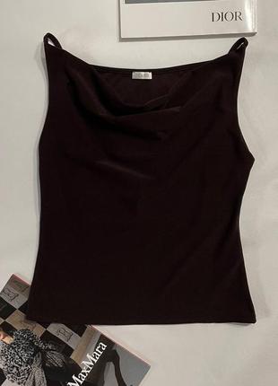 Женская маечка топ темно-коричневого цвета с вырезом в идеальном состоянии pharo