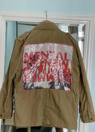 Коттоновая куртка с пайеткамиpull & bear м