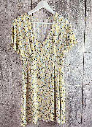 Вискозное платье amisu