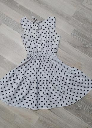 Сукня в горох