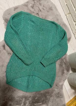 Светр зелений
