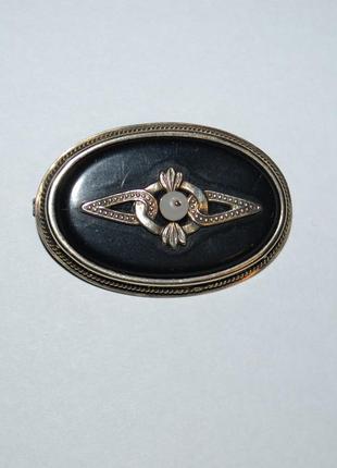Вінтажна брошка,срібло,карболит.