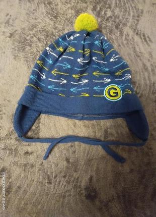 Детская шапка в идеальном состоянии