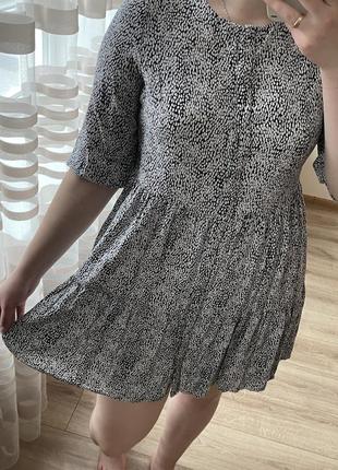 Жіноча сукня з віскози