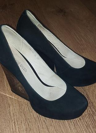 Женские туфли giovanni giusti