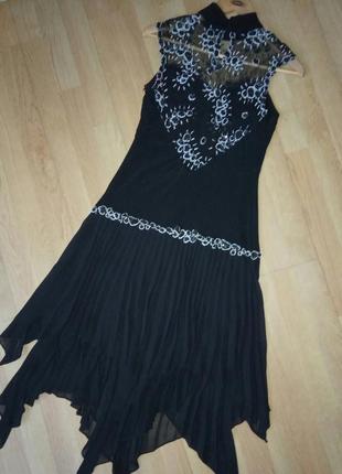 Платье
