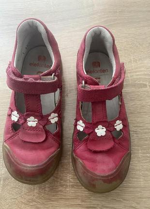 Туфлі elefant