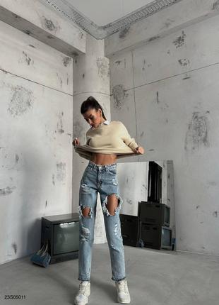 Трендовые рваные джинсы с высокой посадкой разрезами прямого свободного кроя модные мом1 фото