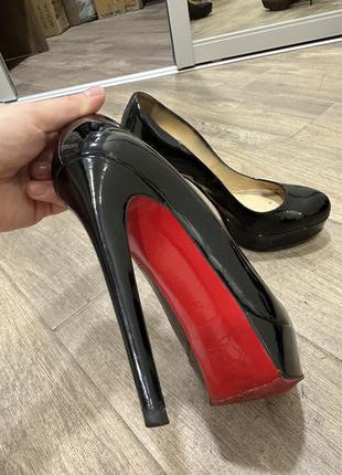 Туфлі christian louboutin2 фото