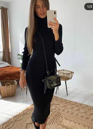 В'язане плаття нижче коліна в кольорах до 50 рра