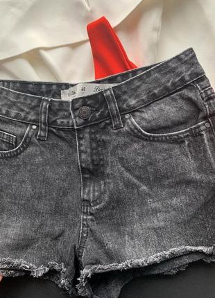🩳стильные чёрные джинсовые шорты/высокие шорты рваные края/серые джинсовые шорты 🩳6 фото