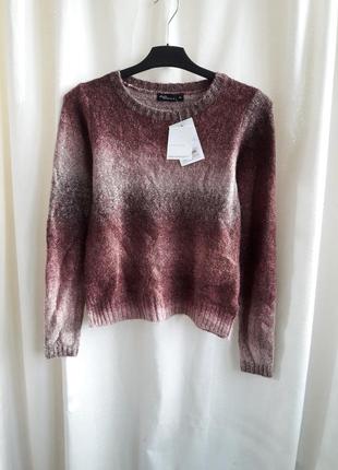 Стильный свитер