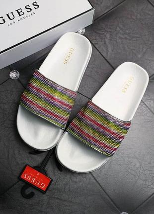Guess оригінал пляжні шльопанці слайдери з кольоровими стразами