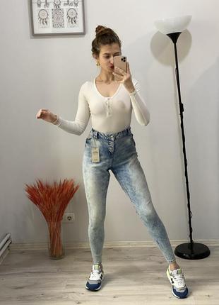 Джинсы варенки с высокой посадкой denim2 фото