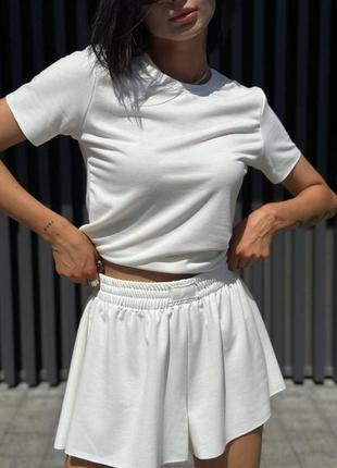 Базовий прогулянковий спортивний костюм жіночий футболка і шорти двонитка в стилі оверсайз 42-469 фото