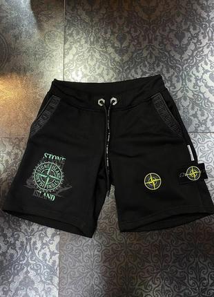 Мужские шорты в стиле stone island