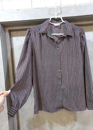 Очень легкая, стильная,фирменнарубашка, блузка с широкими рукавами