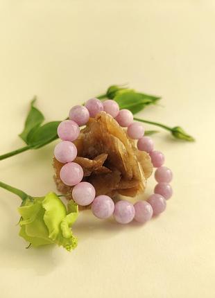 Браслет з кунцитом. натуральний кунцит куля. браслет з кунцитом на резинці. індія.