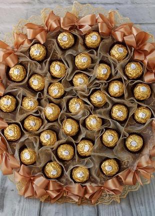 Великий золотистий букет із цукерками ferrero rocher, подарунок для жінки, мами, колеги чи начальниці