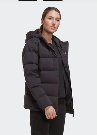 Жіноча куртка пуховик adidas з капюшоном helionic hn5641