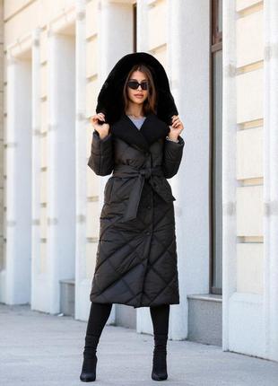 Стильне зимове жіноче пальто з плащової тканини з капюшоном та поясом7 фото