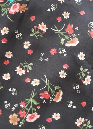 Романтична блуза з рюшами в квіти peacocks3 фото