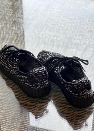 Кроссовки adidas yeezy boost 350 черные4 фото