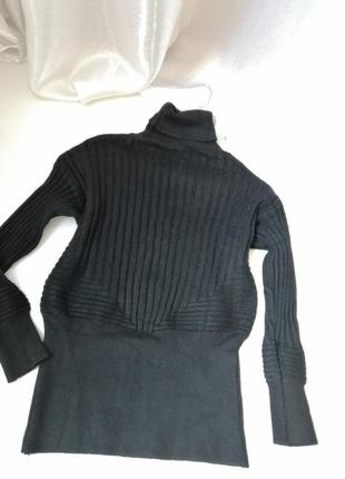 Теплий светр з високою щільною горловиною в рубчик2 фото