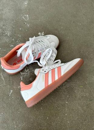 Жіночі кросівки adidas samba white / peach premium