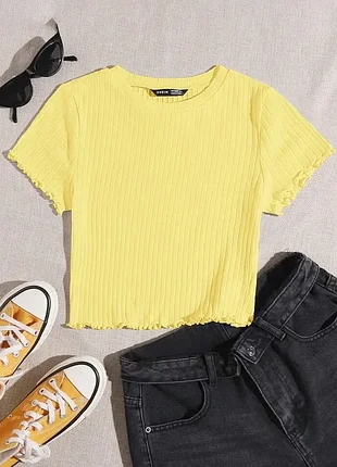 Лимонный кроп топ в рубчик shein