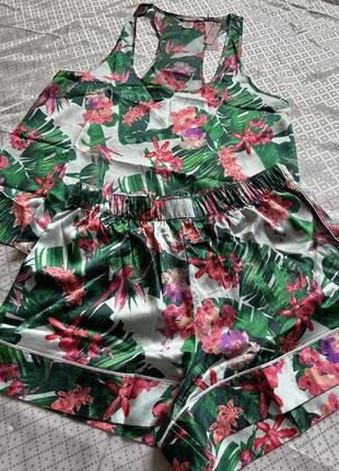 Пижама victoria’s secret satin short and racerback tank (s размер)