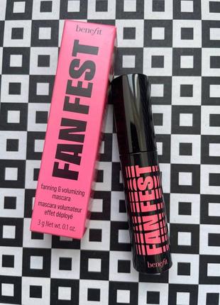 Туш для вій benefit fan fest fanning & volumizing mascara mini